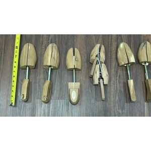 Shoe Trees Stretchers Clarks Dillards J&M Cedar Set Of 7